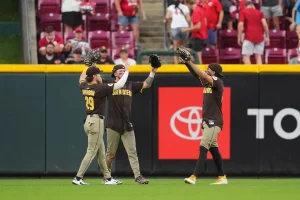 Gavin Sheets Game-Winning Homer Sparks Padres’ Comeback Rally to Beat Reds 6-4