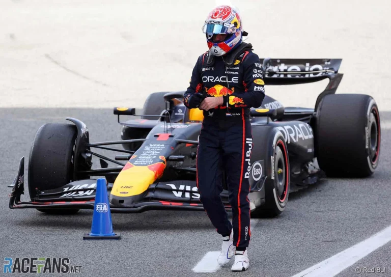 George Russell criticizes Max Verstappen crash