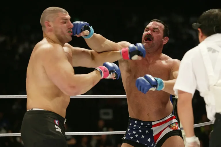 Israel Adesanya Almost Fights Shaquille O’Neal in Surprising UFC 317 Encounter That Shocked Fans Israel Adesanya Almost Fights Shaquille O’Neal in Surprising UFC 317 Encounter That Shocked Fans