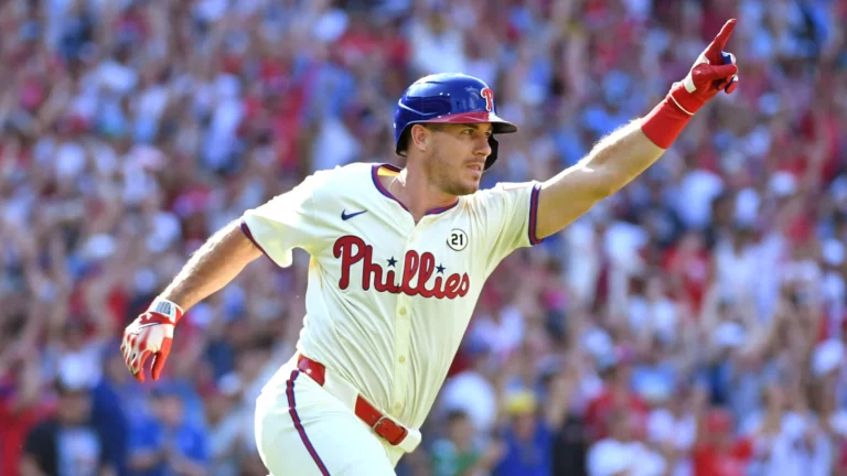 J.T. Realmuto Phillies Free Agency