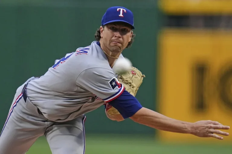 Jacob deGrom dominant pitching leads Rangers victory