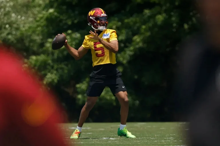 Jayden Daniels leads Washington Commanders offense