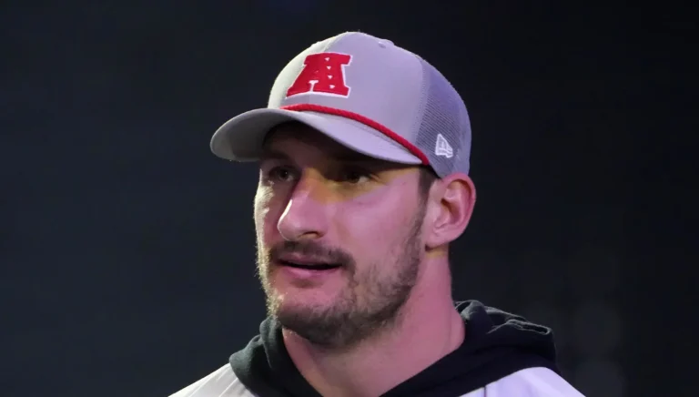 Joey Bosa AFC East defense