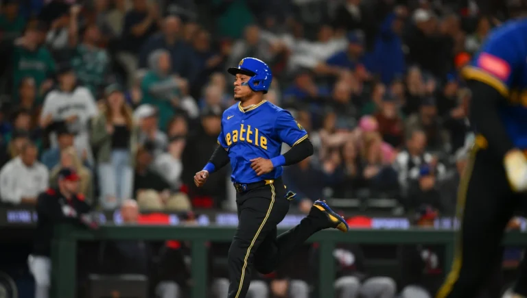 Jorge Polanco historic homer fuels Mariners rally