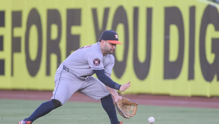 Jose Altuve clutch playoff performance Houston Astros