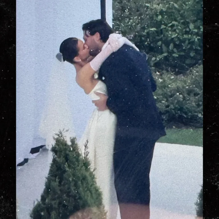 Josh Allen marries Hailee Steinfeld California wedding