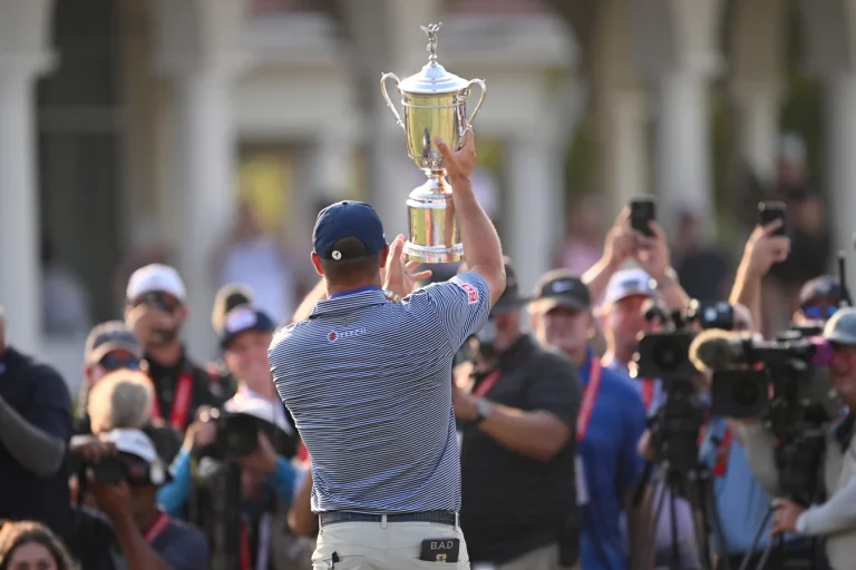 Josh Jacobs chasing Super Bowl trophy goal