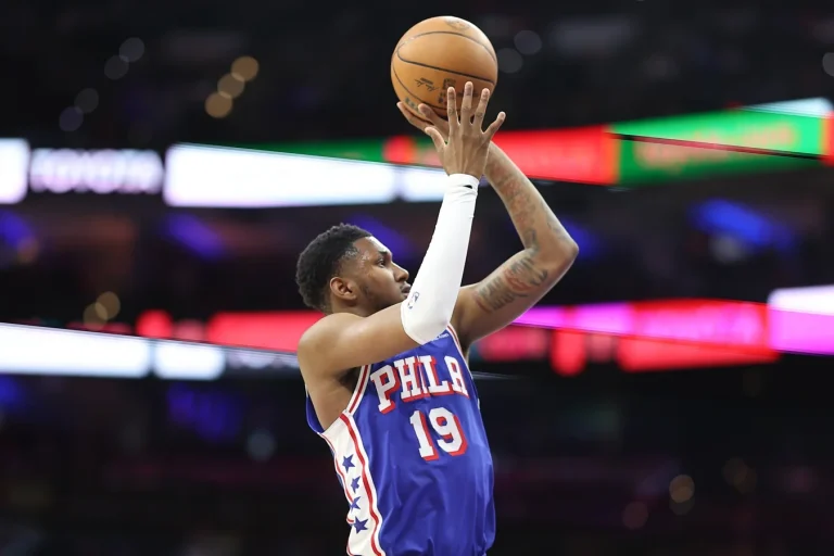 Justin Edwards NBA contract and explosive dunking aspirations