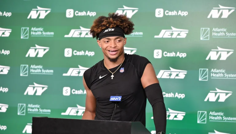 Justin Fields confidence and NFL career challenges