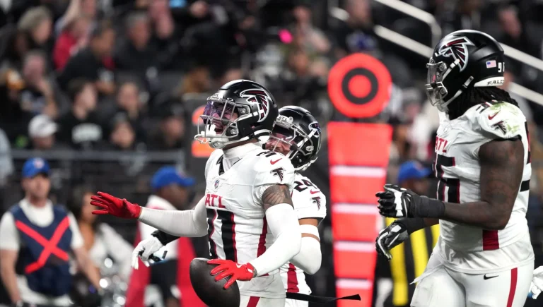 Justin Simmons potential addition to Panthers defense