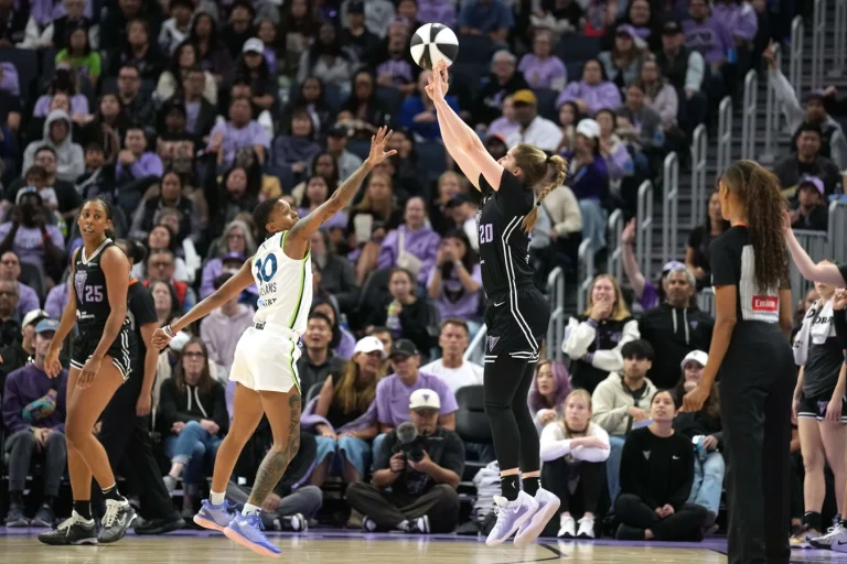 Kate Martin breakout performance for Golden State Valkyries
