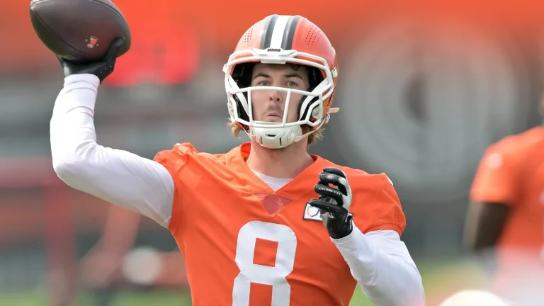 Kenny Pickett Browns Starting Quarterback