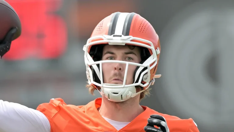 Kenny Pickett Browns trade rumors