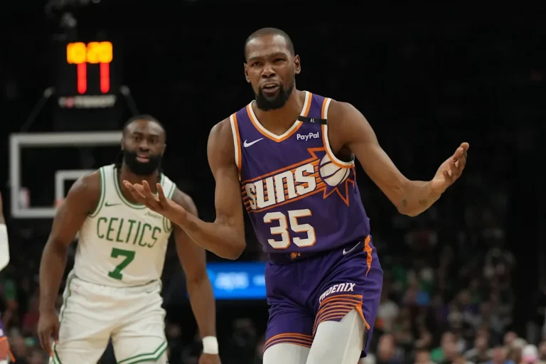 Kevin Durant Knicks trade dilemma and ambitions
