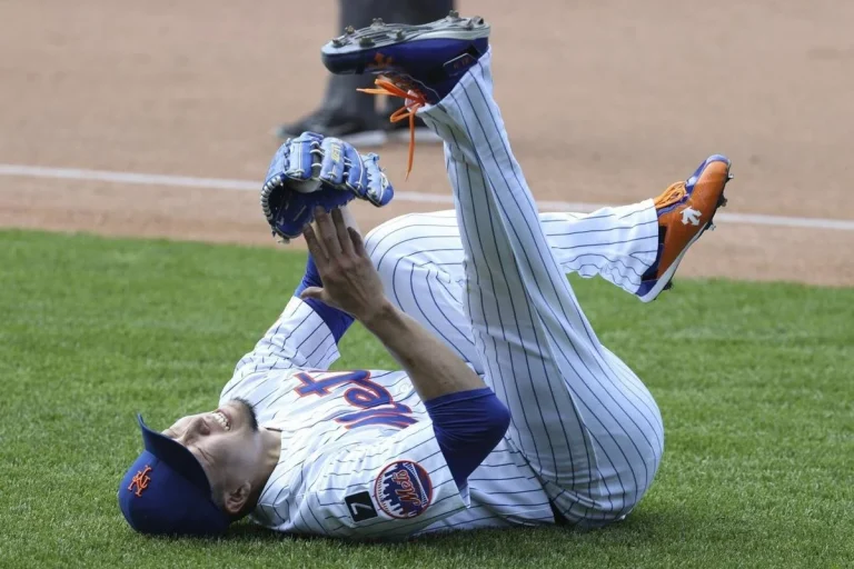 Kodai Senga Grade 1 hamstring strain update