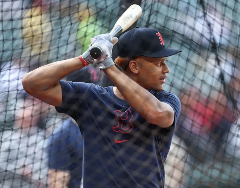 Kristian Campbell WooSox rusty bat