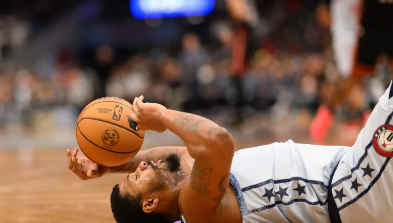 Kyrie Irving injury impacts Dallas Mavericks backcourt