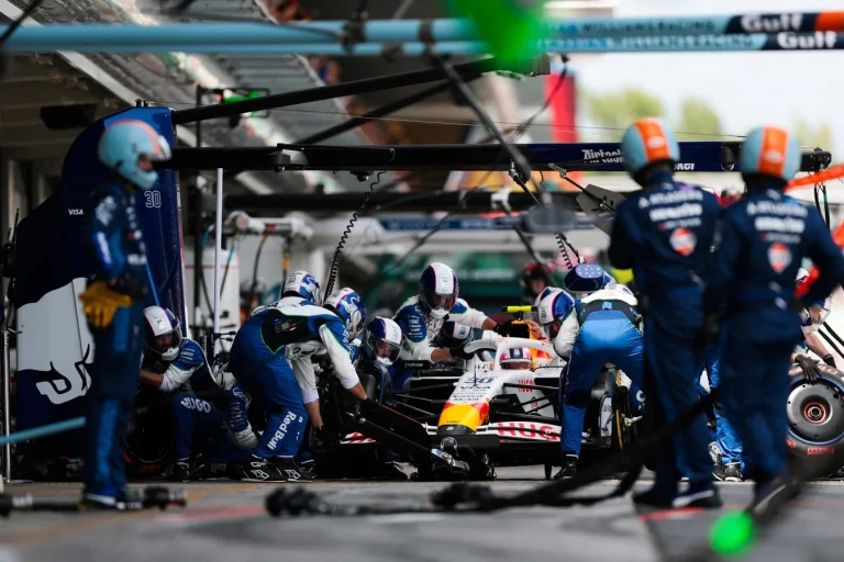 Liam Lawson Spanish Grand Prix points heartbreak