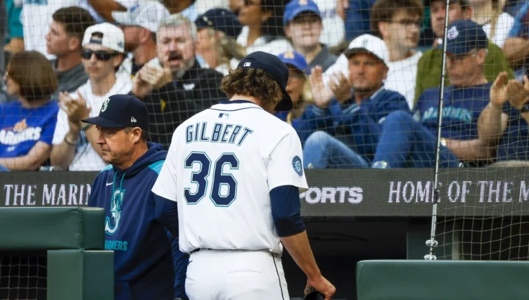 Logan Gilbert leads Mariners comeback