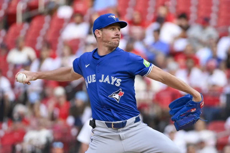 Logan Gilbert strikeout prop bet