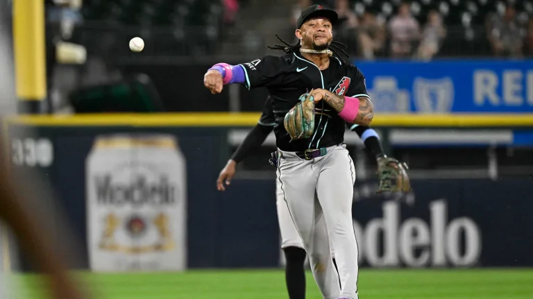 Luis Robert Jr. injured trade speculation