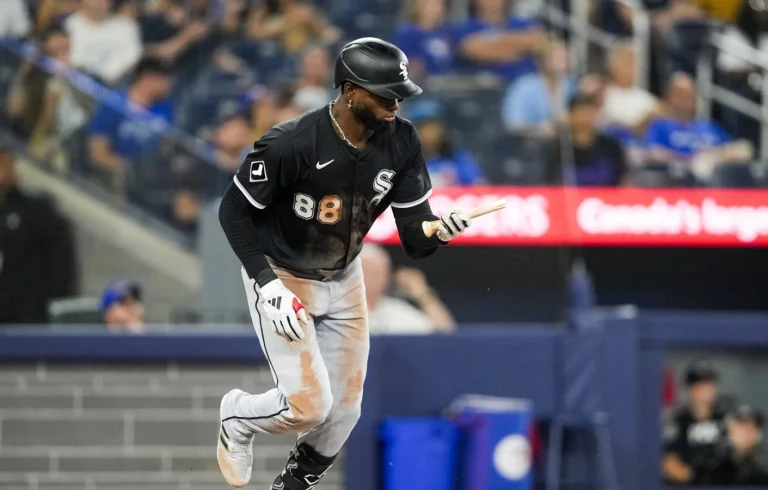 Luis Robert Jr trade negotiation