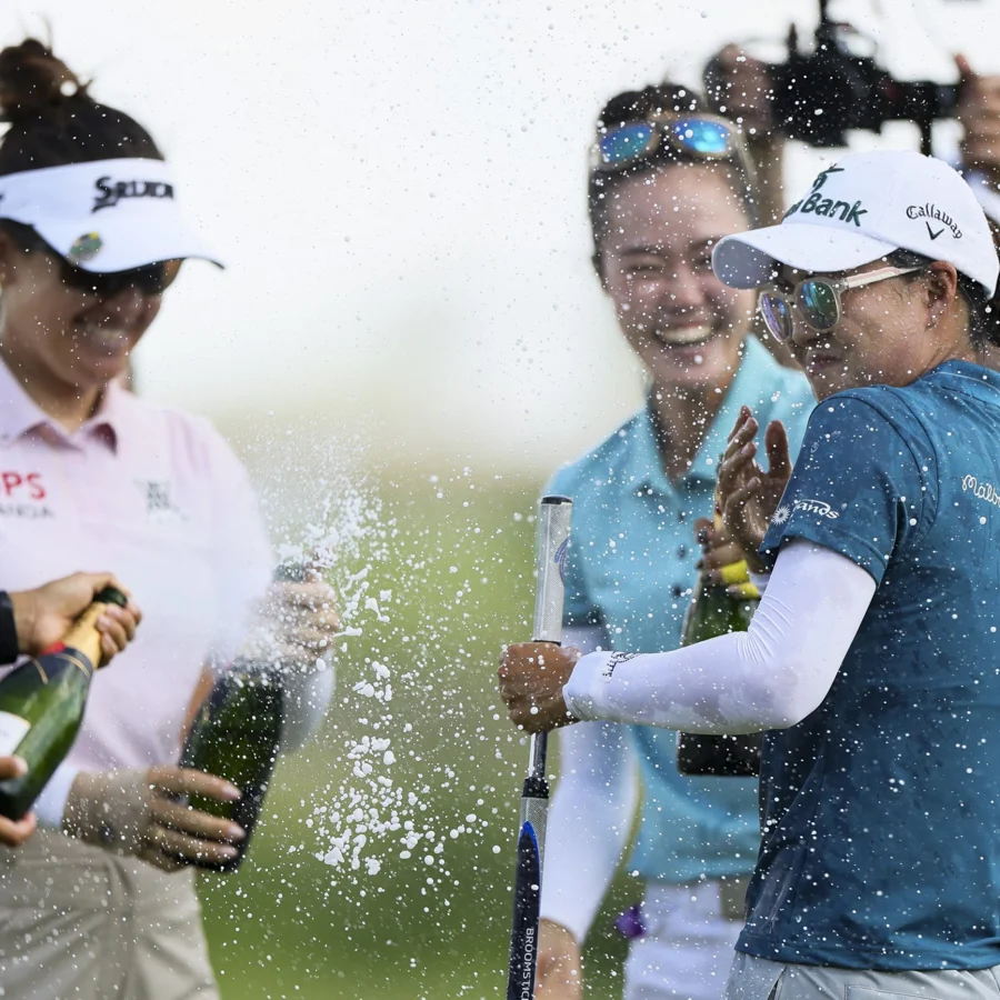Lydia Ko supports Minjee Lee victory Lydia Ko supports Minjee Lee victory