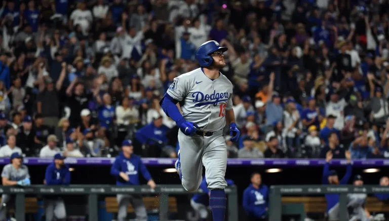 Max Muncy four homer streak