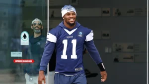 Micah Parsons Stays Focused in Cowboys Training Amid High-Stakes Contract Talks