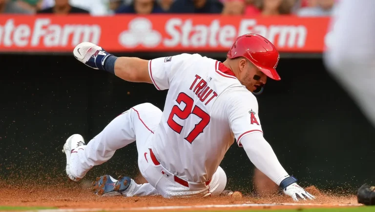 Mike Trout loyal to Angels