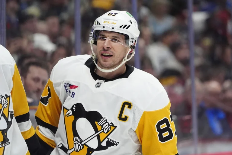 Nathan MacKinnon denies Crosby trade rumors