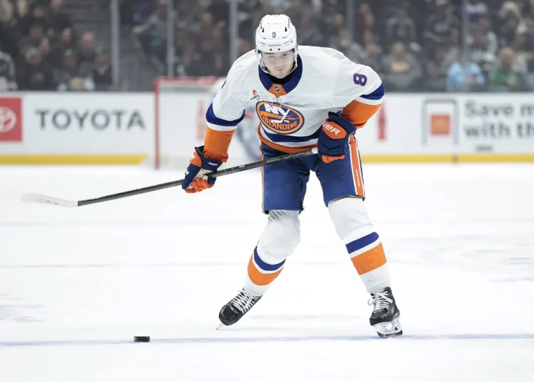 Noah Dobson trade talks NHL