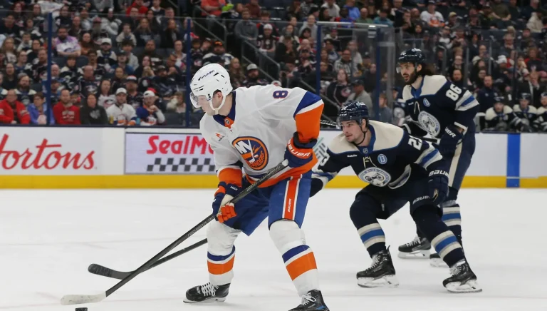 Noah Dobson trade to Flyers