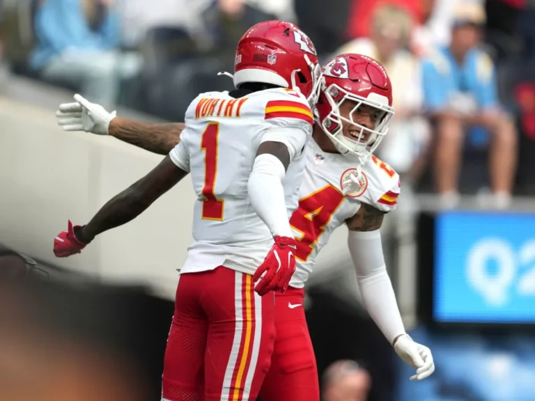 Patrick Mahomes Travis Kelce Chiefs healthy roster