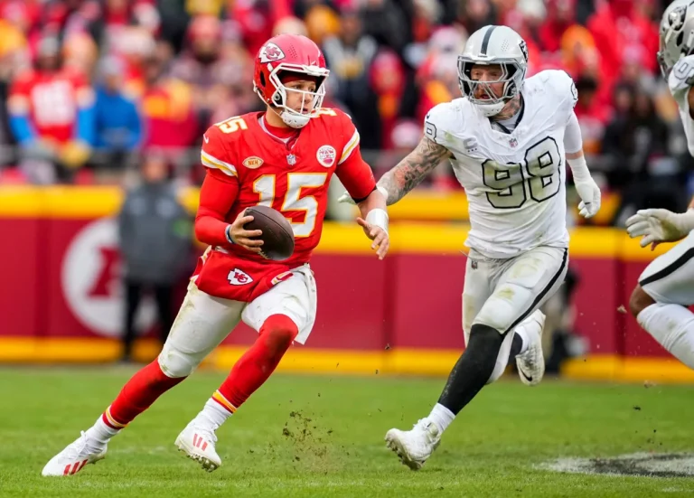 Patrick Mahomes and Maxx Crosby NFL rivalry