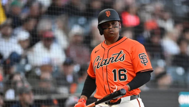 Rafael Devers Giants transition struggle