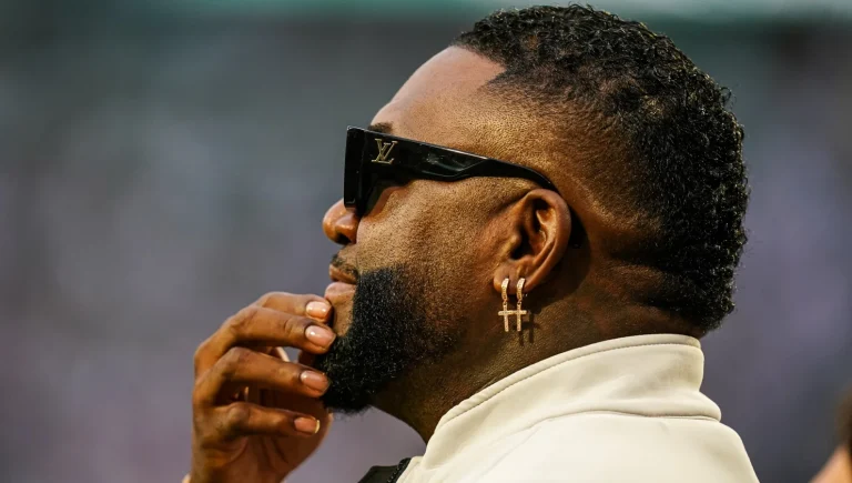 Rafael Devers maturity challenge by David Ortiz