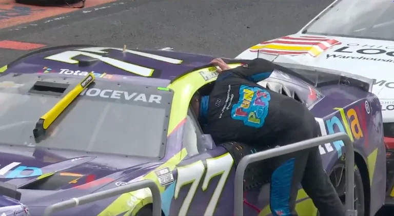 Ricky Stenhouse Jr NASCAR Mexico City clash