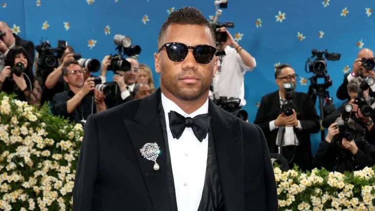Russell Wilson Father's Day Tribute to Late Father