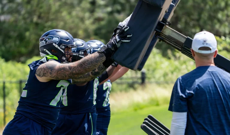 Sam Darnold Seahawks minicamp performance concerns