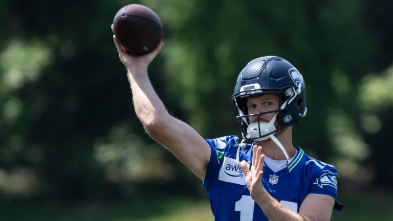 Sam Darnold learning Seahawks offense concepts