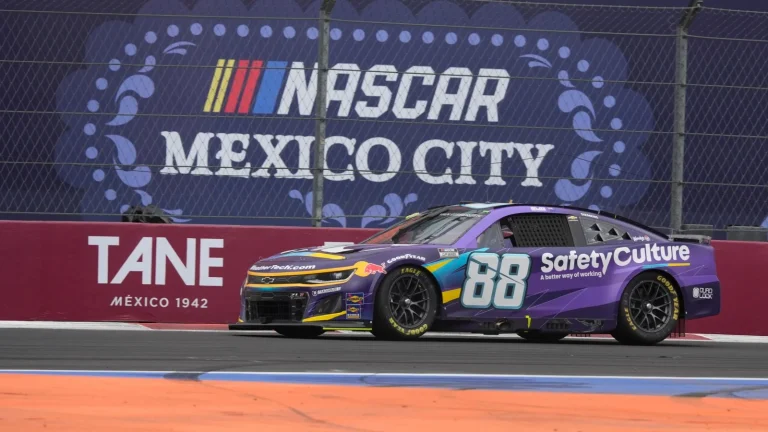 Shane van Gisbergen Mexico City Cup race win