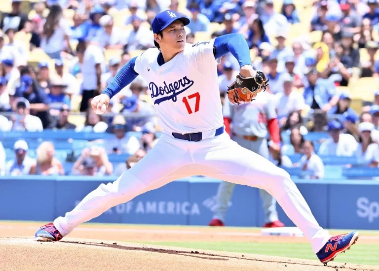Shohei Ohtani Dodgers pitching
