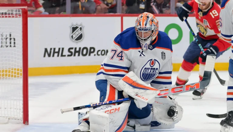 Stuart Skinner criticized for playoff support of McDavid