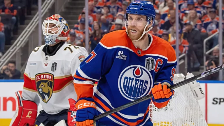 Stuart Skinner starting goalie decision Oilers Game 6
