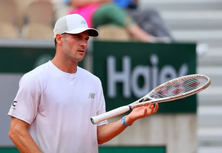 Tommy Paul battles injury during French Open quarterfinals