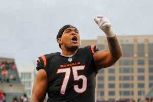 Zac Taylor Frustrated as Bengals’ Trey Hendrickson Contract Dispute Drags Into Offseason