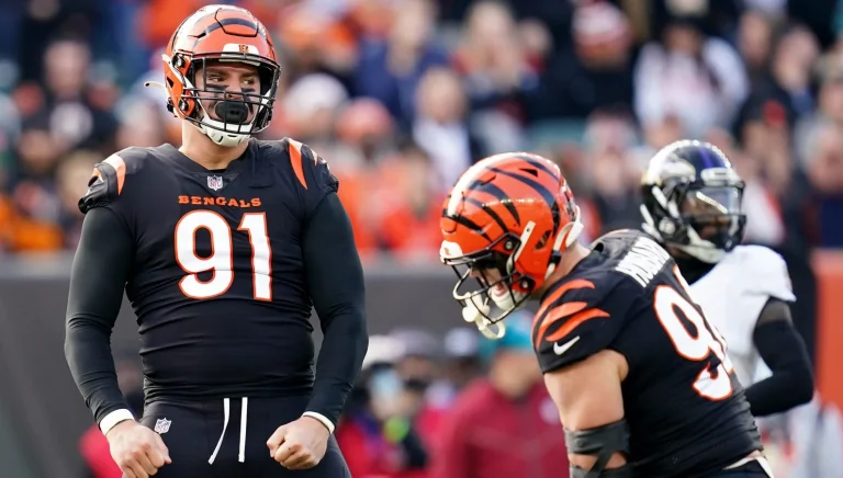 Trey Hendrickson Bengals contract standoff trade