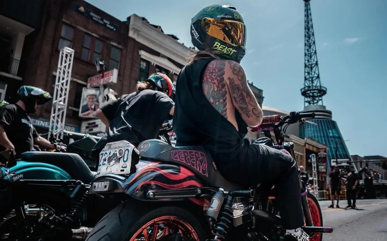 Tyler Reddick surprise baby announcement Nashville