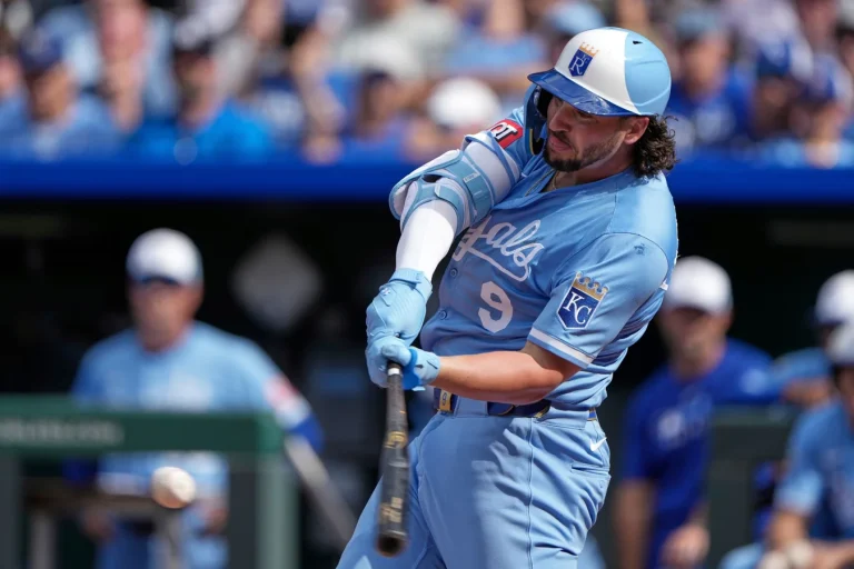 Vinnie Pasquantino fastball duel